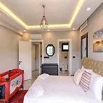 Villa With Private Pool And Sea View In Goecek,