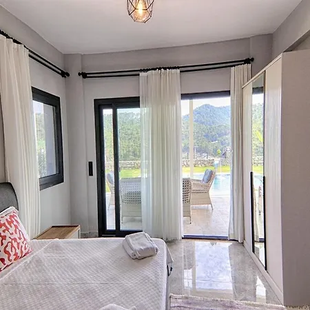 With Private Pool And Sea View In Goecek, Villa
