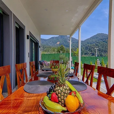 With Private Pool And Sea View In Goecek, Βίλα *
