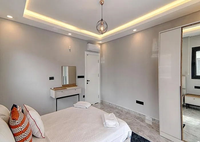 With Private Pool And Sea View In Goecek, Φετιγιέ