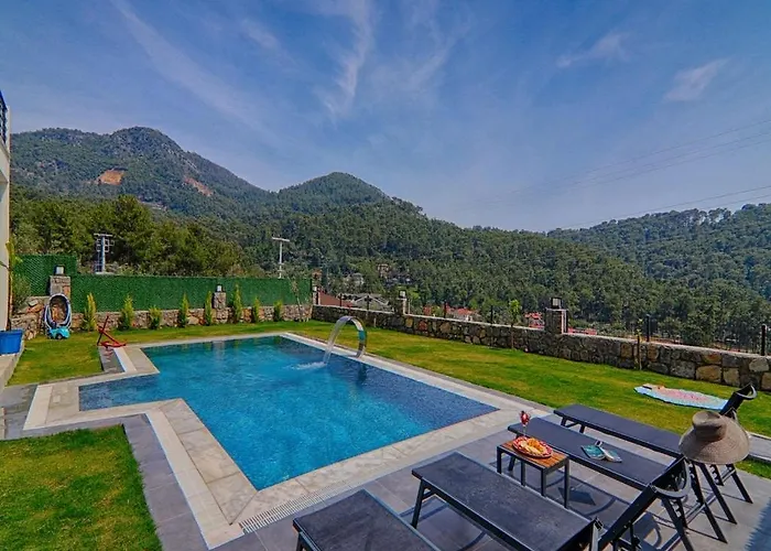 Βίλα With Private Pool And Sea View In Goecek, Φετιγιέ