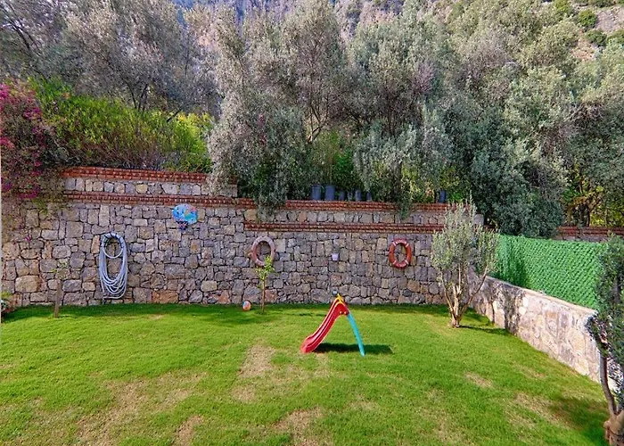 With Private Pool And Sea View In Goecek, Βίλα Φετιγιέ