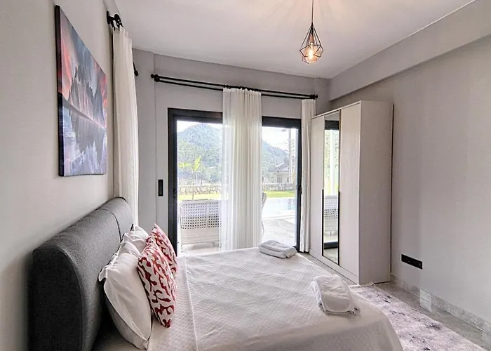 With Private Pool And Sea View In Goecek, Villa